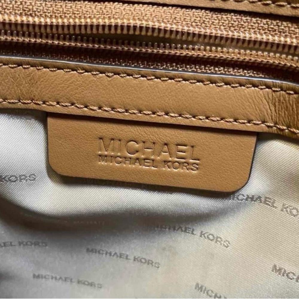 Michael Kors Rhea Medium Slim Logo Backpack - Picture 5 of 16